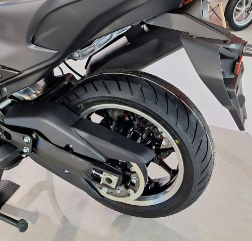 Yamaha, Akhirnya Bisa Tidur Nyenyak, Ternyata di Sini Posisi Sokbreker Belakang Yamaha TMAX
