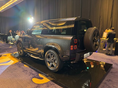 Land Rover, Rover, Land Rover Defender 2026 Diluncurkan, Offroader Mewah Makin Wah