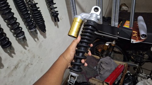 Persiapan Turing Lebaran, Segini Biaya Servis Sokbreker Tabung Motor