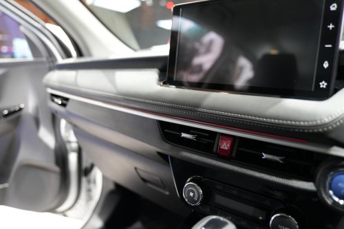 Toyota, Toyota Vios, Sentuhan Kecil Ini Membuat Kabin Toyota Vios Hybrid EV Lebih Premium
