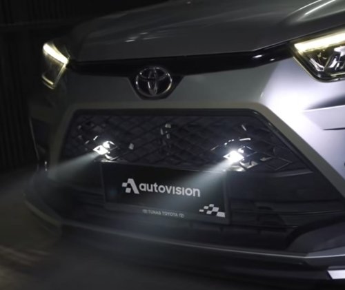 Perempuan Suka Nyetir Malam ? Ini Manfaat Pasang Lampu Tambahan Pada Mobil