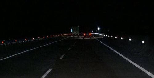 Ladies Jangan Panik Dulu! Ada Alasan Jalan Tol Sengaja Dibiarkan Gelap