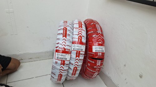 Ban Bawaan Motor Honda Bisa Dipasang di Yamaha? Ini Kata Mekanik