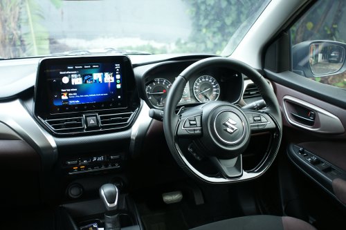 Harga Lebih Murah, Detail Kabin Suzuki Fronx GX Ini Tetap Terasa Mewah
