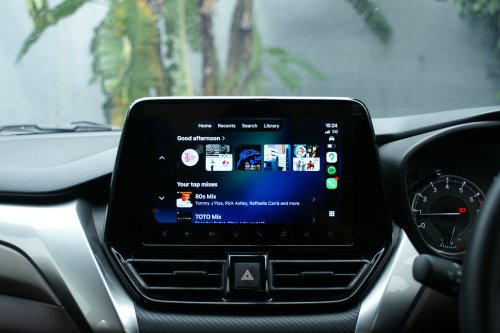 Head Unit Suzuki Fronx GX Canggih Juga Ya, Ada Fitur-Fitur Ini