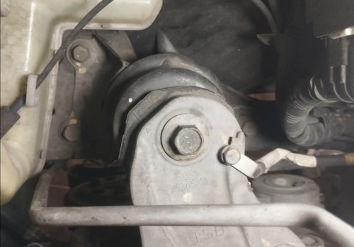Getaran Mesin Mobil Saat Idle Bisa Berasal dari Engine Mounting?