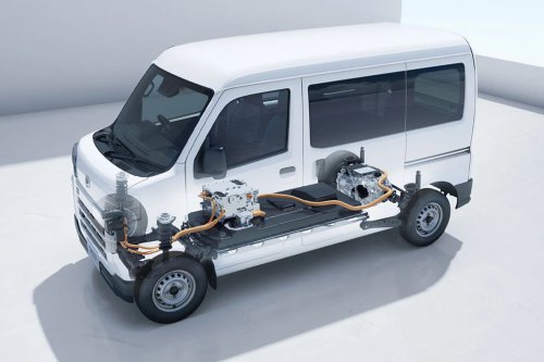 Baterai Kecil Tetap Tenang, Secepat Ini Pengecasan Daihatsu e-Hijet