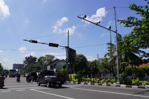 Punya Teknologi Mirip Dukun, Ada 115 Lampu Merah Sakti Terpasang di Jakarta