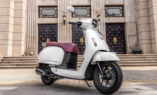 Honda | MINI | Honda Rilis Skuter Mini Premium, Digadang-gadang Super Irit BBM