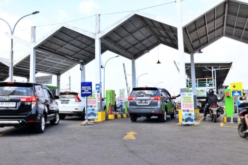 Dunia Berubah, Mulai 1 Maret 2026 Bayar Parkir di 13 Stasiun Ini Wajib Non Tunai