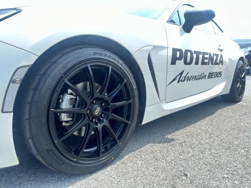 Bisa Tidur Nyenyak, Ternyata Ini Penyebab Ban Mobil Warnanya Hitam