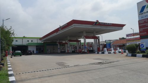 Isu BBM Tinggal 20 Hari Bikin Heboh, SPBU di Bekasi Masih Aman, Ada yang Tutup Tapi Cuma Perbaikan