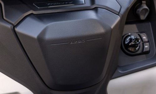 Yamaha, Fitur Keselamatannya Mirip Mobil, Yamaha Luncurkan Versi Terbaru Skutik Tricity 300