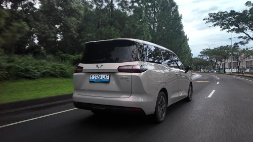 Gak Butuh Bensin Mahal, Sejauh Ini Jarak Tempuh Wuling Darion EV