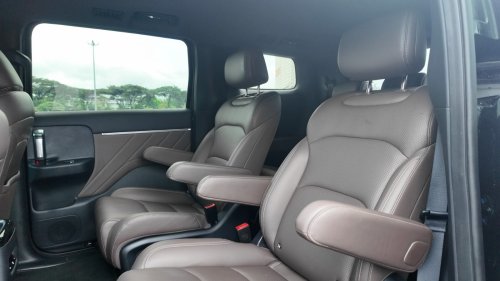 Wuling, Lewat Parade Chindo Buktikan Kenyaman Bersama Wuling Darion EV