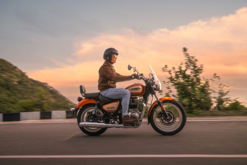 Kolektor Merapat, Royal Enfield Meteor 350 Sundowner Orange Dijual Terbatas