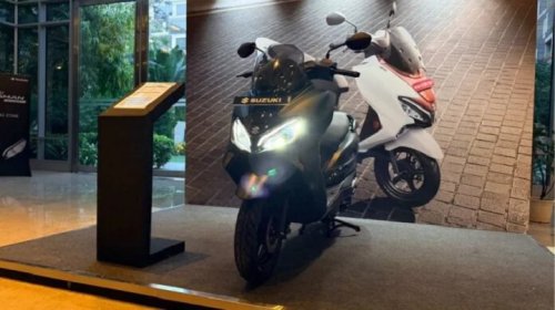 Suzuki , Tangki Pindah Ke Belakang, Seluas Ini Bagasi Suzuki Burgman Street 125 Baru