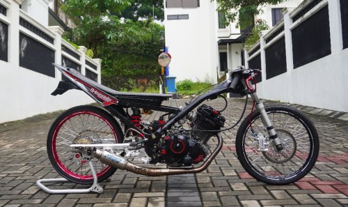 Tak Cuma Perkara Racikan Mesin, Ini Kenapa Peran Joki Krusial di Balap Motor Drag