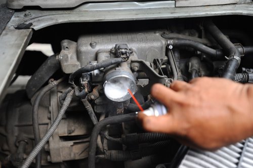 Ternyata Throttle Body Mobil Bekas Jangan Asal Disemprot, Ini Risikonya