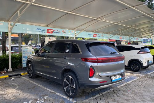 Pengalaman Ngecas Polytron G3+, Pakai Mesin 120 kW Bisa Secepat Ini