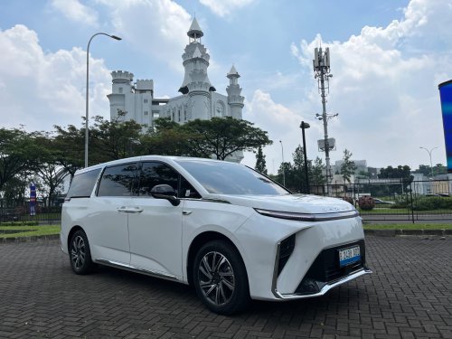 Nikmatnya Naik Maxus Mifa9, Langsung Serasa Jadi Seorang CEO