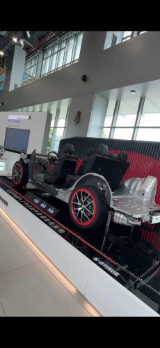 GAC, Lihat Langsung Teknologi GPMA GAC dari Guangzhou, Satu Sasis Bisa Jadi Sedan, MPV dan SUV