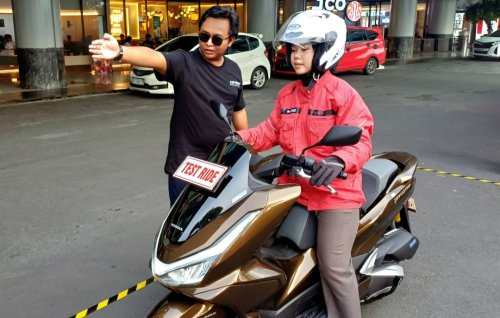 Honda, Saat Tepat Sikat Matic 160 Cc Honda! Harga Lagi Dipangkas Selama HPMD di Solo