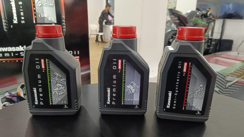 Kawasaki, Lebih Mudah Didapat! Kawasaki Premium Oil Sekarang Dijual di Bengkel Umum