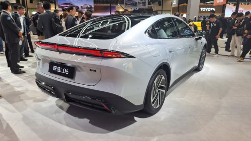 Changan Auto, Ada Versi REEV dan BEV, Changan Deepal L06 Resmi Meluncur di Beijing Auto Show 2026
