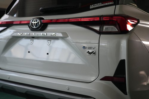 Toyota, Lebih Murah Rp 81 Juta, Ini Dia Toyota Veloz 1.5 V Hybrid CVT
