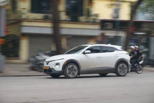 Car Spotting Vietnam, Gak Ekspek Mobil Ini Populer Banget di Hanoi