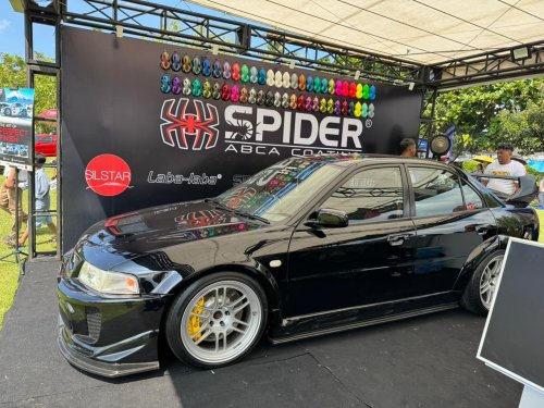 Guncang Candi Prambanan, Spider Pamer Teknologi Cat Chrome di IMX 2026 Series