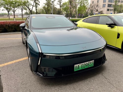 Sensasi Disetirin Mobil di Jalanan Kota Beijing. Benar-benar Bikin Takjub!