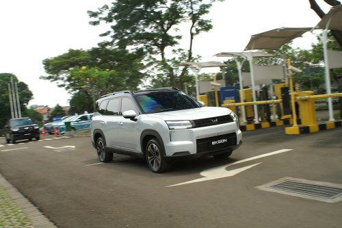 Tampangnya Ganteng Berwibawa, Ini Pilihan Warna Wuling Eksion