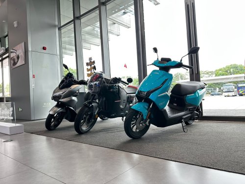GAC, GAC Ternyata Enggak Hanya Bikin Mobil Listrik, Mereka Juga Bikin Motor