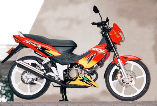 Harga Honda Nova Sonic 125 RS Pas Pertama Dijual di Indonesia