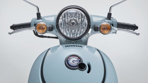 Honda, Versi Terbaru Adik Honda Scoopy Meluncur, Iritnya Tembus 58 Km/Liter