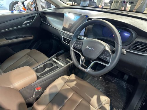 BYD, Beredar Kisaran Harga BYD M6 DM, BYD Indonesia Bilang Begini