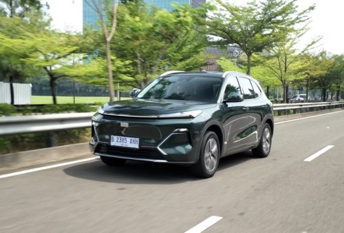 Geely, Jaecoo, Adu Kencang SUV Cina PHEV Geely Starray EM-i Vs JAECOO J7 SHS