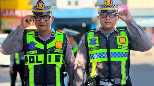 Waspada, Kini Ada Polisi Berkacamata Canggih Bisa Langsung Tilang Pelanggar Lalu Lintas