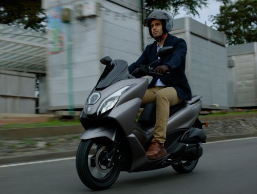 Suzuki Munculkan Lawan Baru NMAX dan PCX, Usung Desain Elegan Khas Skutik Eropa