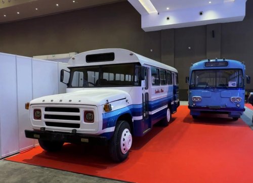 Begini Penampakan Dua Bus Klasik PO Sumber Alam di Busworld 2026