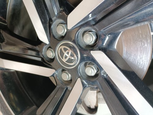 Harus Tahu, Ini Efek Samping Mur Roda Mobil Bekas Nggak Sesuai