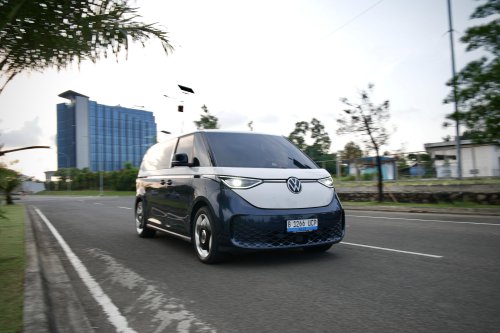Di Balik Tampilan Yang Kalcer, Performa VW ID. Buzz Cukup Kencang