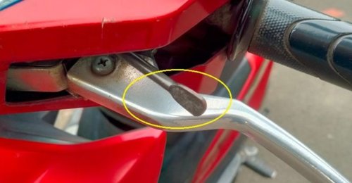 Pemilik Motor Matic Wajib Tahu Fungsi Tuas Kecil Dekat Handel Rem