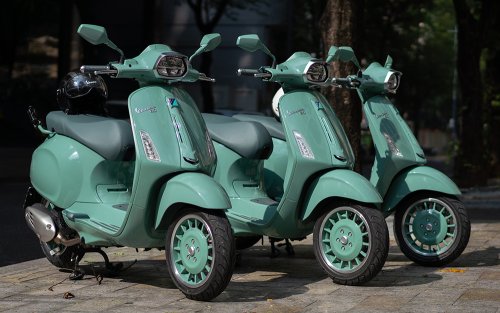 Intip Detail dan Fitur Vespa Primavera dan Sprint 80th Anniversary