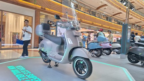 Vespa GTS Super Tech 250 dan 80th Anniversary Resmi Meluncur di Indonesia
