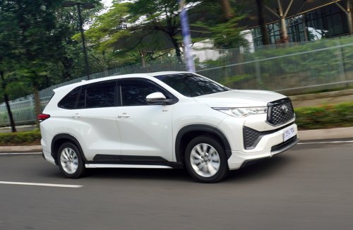 Toyota, Toyota Kijang Innova Zenix, Toyota Innova, Cara Pakai Mode Berjalan Tanpa Bensin di Toyota Kijang Innova Zenix