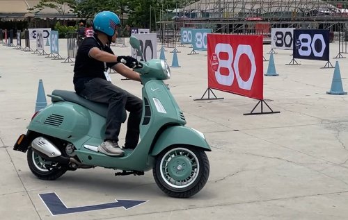 Vespa GTS Limited 80th Anniversary Versi Indonesia Pakai Mesin 250 cc, Berapa Harganya?