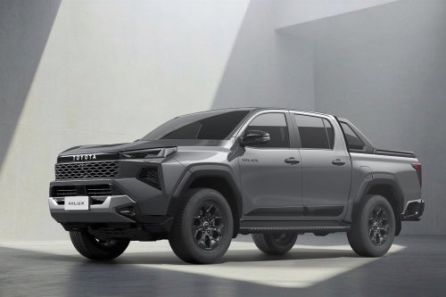 Toyota, Toyota Hilux, Toyota Hilux Terbaru Akhirnya Sapa Jepang, Baru Satu Spek Mesin Aja